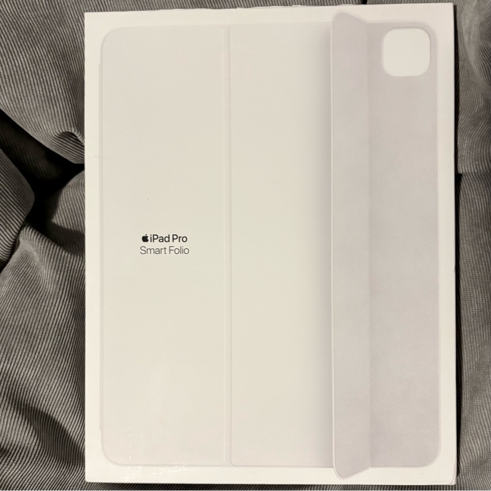 Apple iPad Pro Smart Folio - White